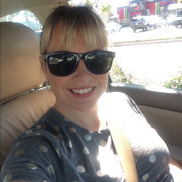 Meet your Posher, Jodi! - Picture 2 of 8